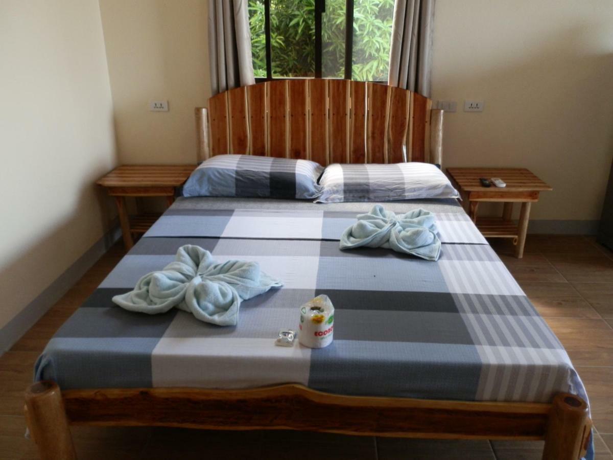 Sabang Bungalow House Пуерто Галера Екстериор снимка